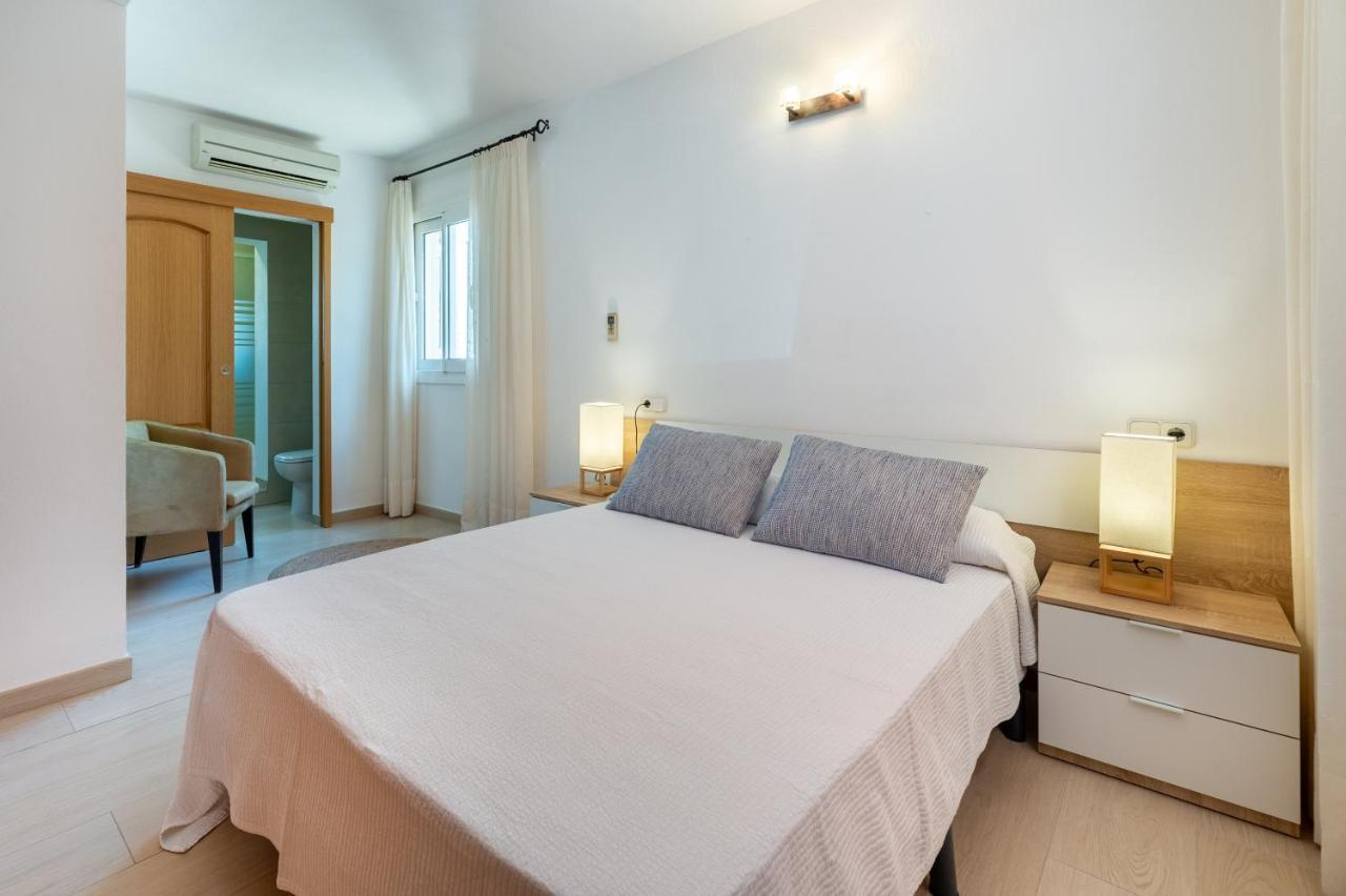 Villa Cas Puig - Beach Of Портинакс Екстериор снимка
